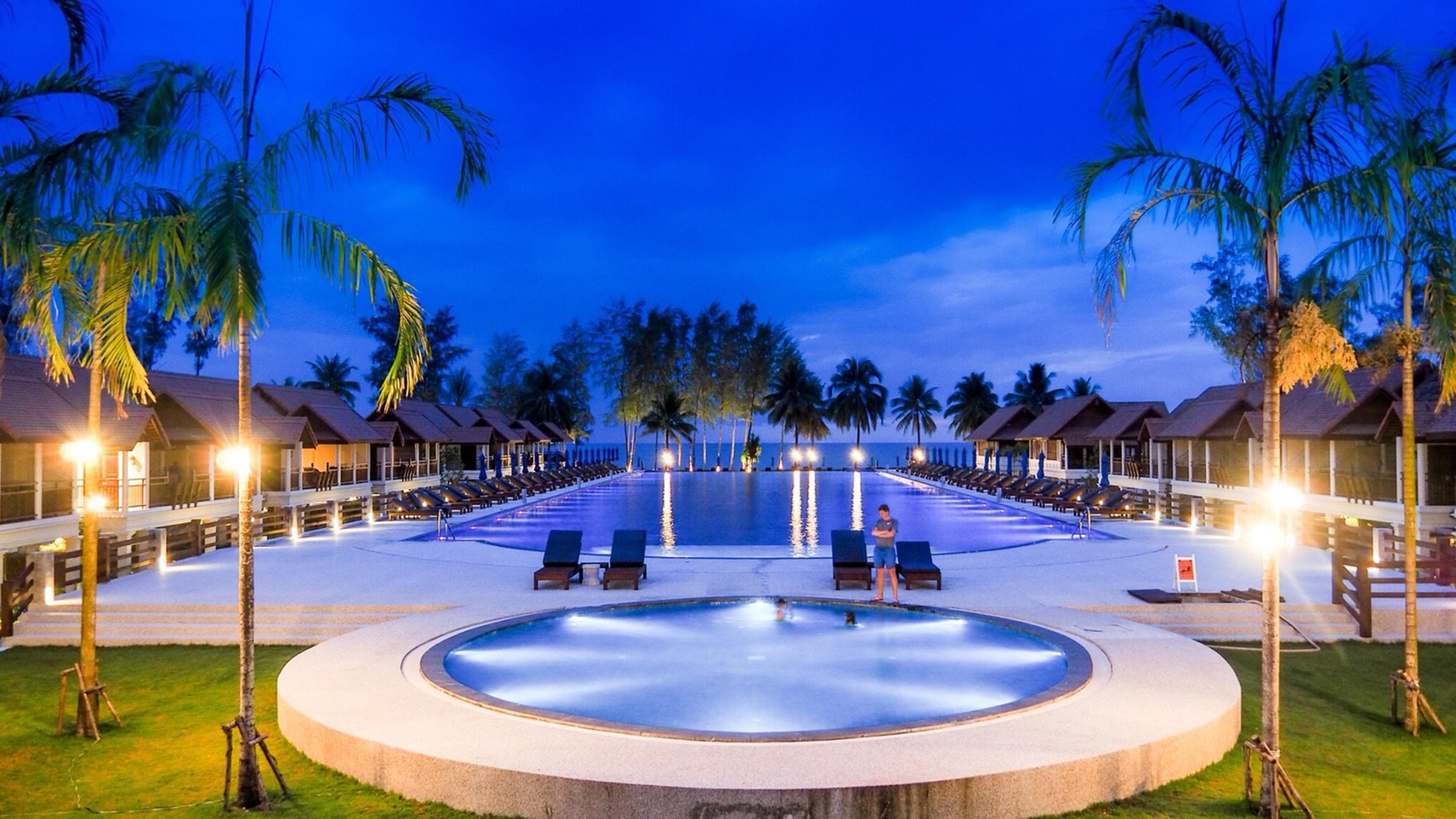 Le Menara Khao Lak Hotel Kültér fotó