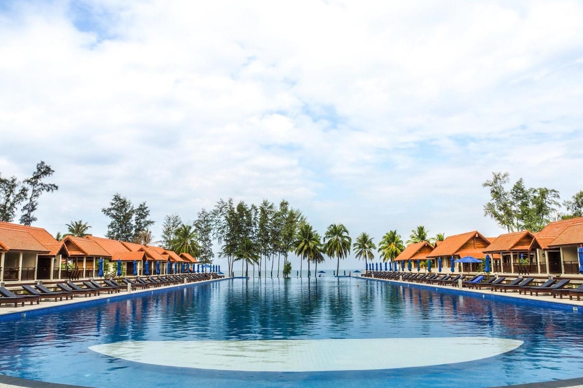 Le Menara Khao Lak Hotel Kültér fotó