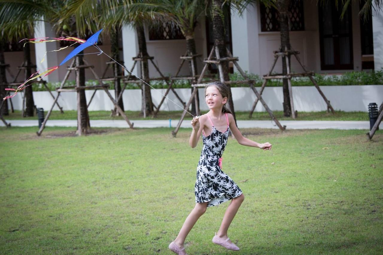 Le Menara Khao Lak Hotel Kültér fotó